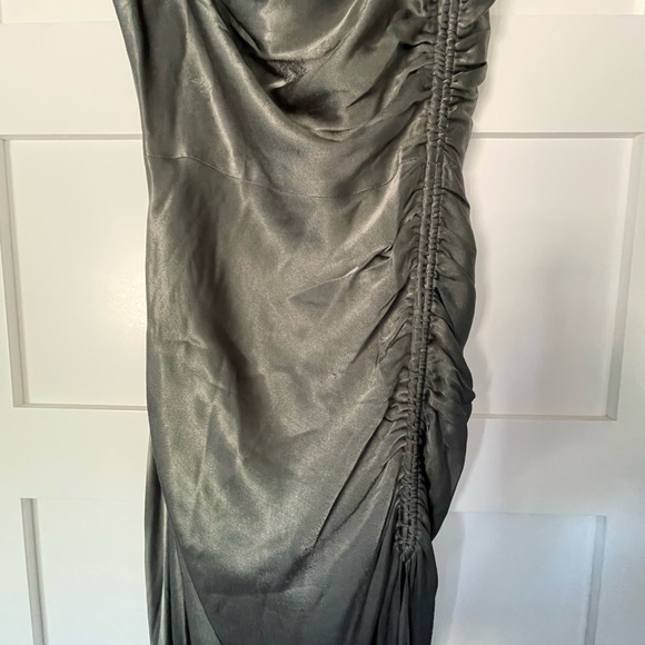 NWT - Shona Joy - LA LUNE RUCHED MAXI DRESS - OLIVE - Size 4 - Picture 3 of 7